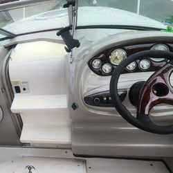 2004 Monterey Montura 228