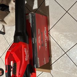 milwaukee  blower m18