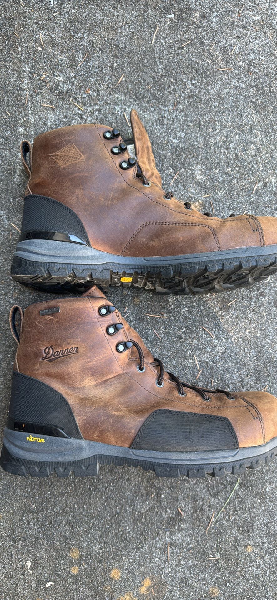Danner Men’s Stronghold Dark Brown Composite Toe boots Size 12