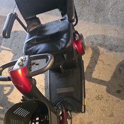 GoGo sport mobility scooter