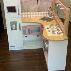 Kid Kraft Corner Kitchen 