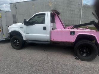 2006 Tow Truck