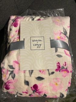 Pink floral throw blanket