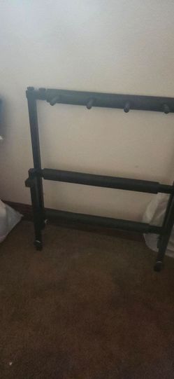 Guitar stand