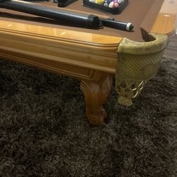 Grand Pool Table
