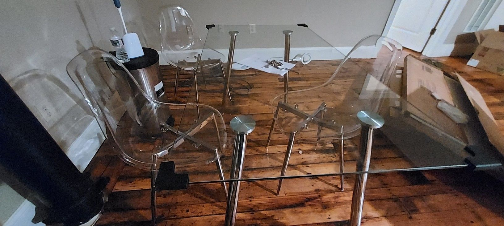 PRICE REDUCED! Like New Dining Set