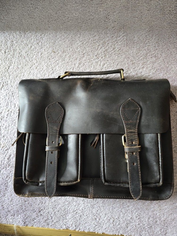 15" Leather laptop crossbody bag