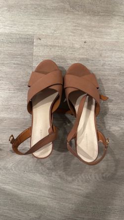 ADEVIVRE sandal