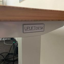 Uplift-Desk-80"-Curved-Bamboo