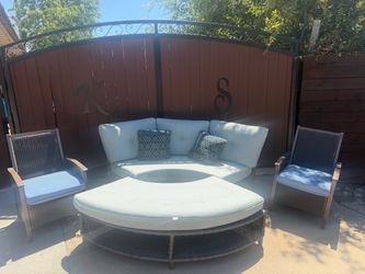 Outdoor Wicker Patio Furniture Set