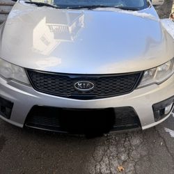 2011 KIA Forte Koup
