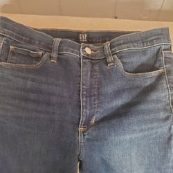 GAP JEANS - NEW, SIZE 10