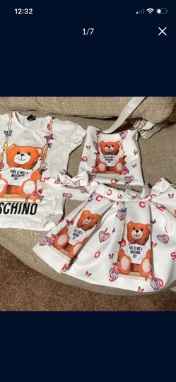 Moschino Girls 4-piece Set Kids Size 7-8 And Pink Sandals Kids Size 3