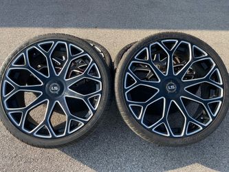 26x10  INCH  LETHAL SERIES STREET LS RIMS WITH 305/30R26  5 LUG UNIVERSAL FITS DODGE RAM ,FORD AND 5 LUG CHEVY   26x10  LETHAL SERIES STREET UNIVERSAL