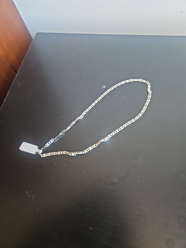9.25 Silver Chain