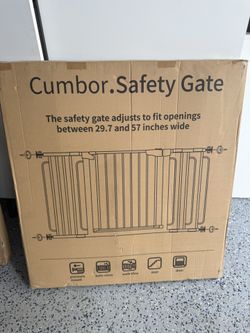 Brand New baby Gate