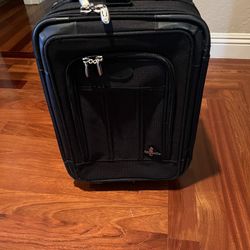 Atlantic Rolling Carry-on