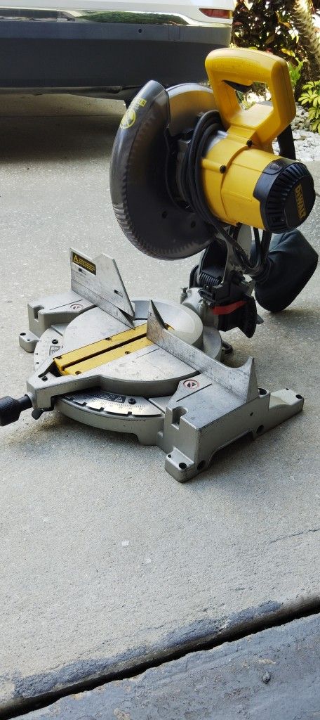 Dewalt 12 Inch Miter Saw