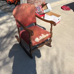 Antique Rocking Chair 