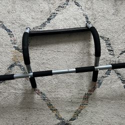 5$.Foldable home pull-up bar.