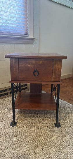 End table