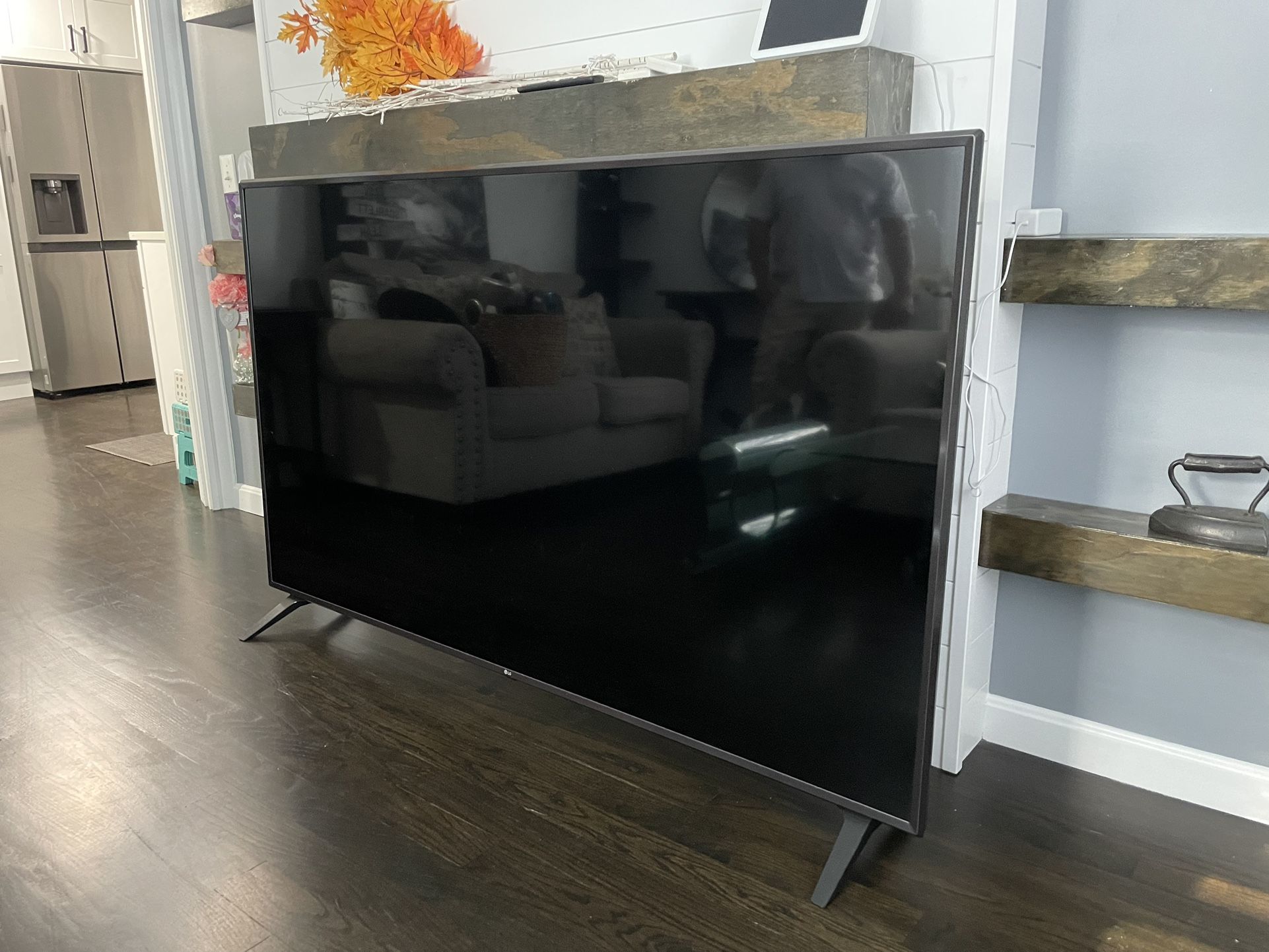 LG TV 