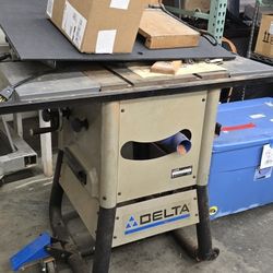 Delta 36-725 table saw