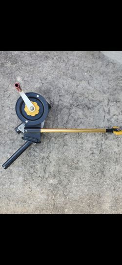 Fathom Master 600 down rigger with rod holder