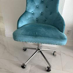 Beautiful Office Chair 