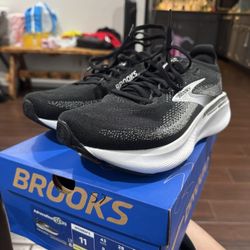 Brooks Adrenaline GTS 25 