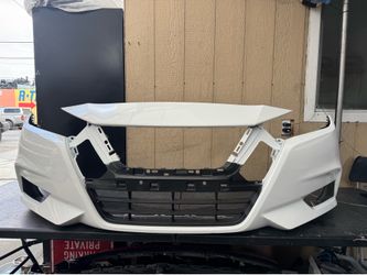 2020 2021 2022 NISSAN VERSA FRONT BUMPER COVER OEM USED
