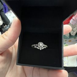 Custom Wedding/Engagement Ring