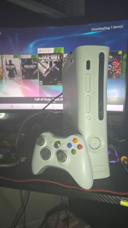 Xbox 360 Console With 100+ Original Games