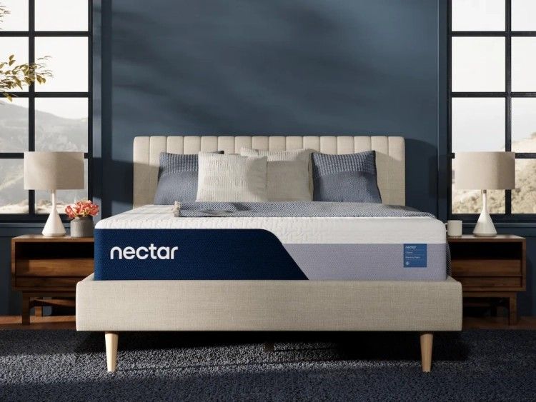 ( NEW) Nectar Classic Memory Foam Full Mattress
