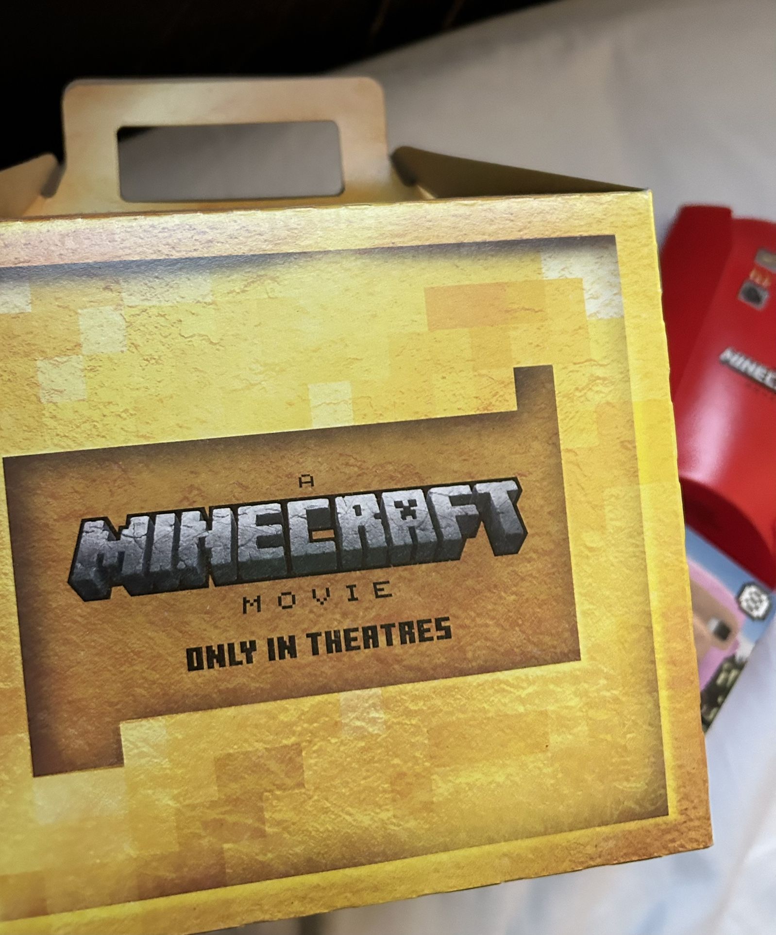 Minecraft x McDonald’s Pack , W Toy Pink Sheep
