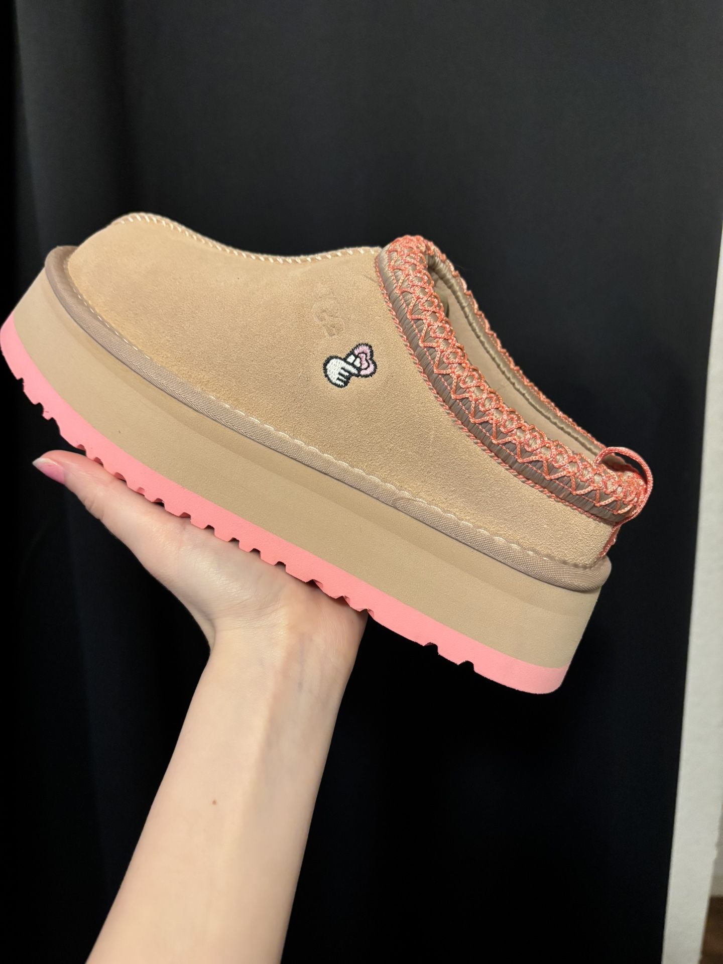 Uggs Tazz Love 25