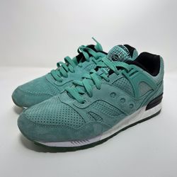Saucony Grid SD Mint Green Size 11 New in box for Sale in