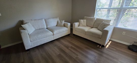 4 seater Set LIKE NEW