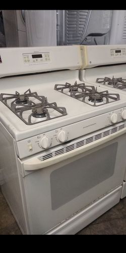 GE Spectra gas range in excellent condition