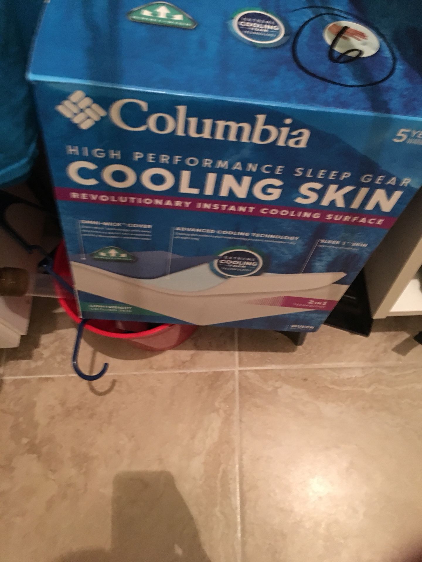 Columbia Cooling Skin Mattress Pad. Queen Size