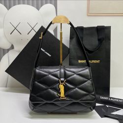 Women’s Black Leather Shoulder Bag 