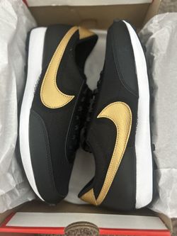 Brand New Woman's Daybreak Black Metallic Gold