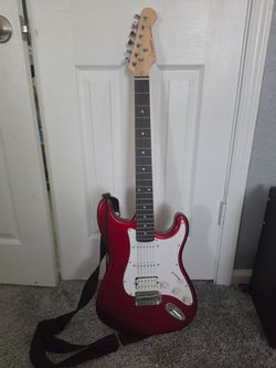 Donner Standard Series Strat-Style Electric Guitar – Candy Apple Red – Maple Neck – Soft Case Included