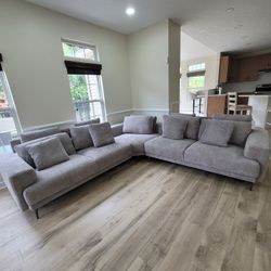 Modern Sectional Brand New