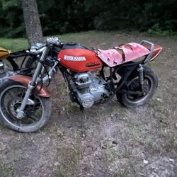 2 Motorcycles Honda Cr 550