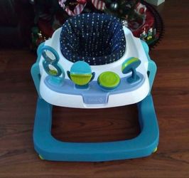 SAFETY 1ST BABY WALKER
