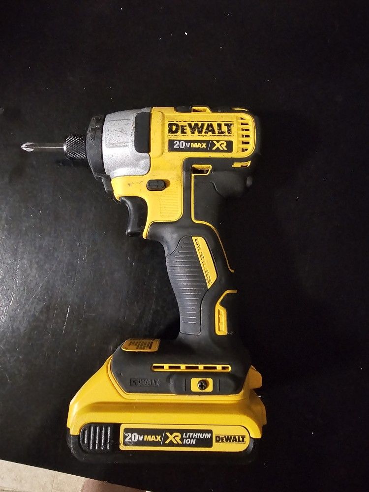 Dewalt 20v Impact Driver W/battery And Charger