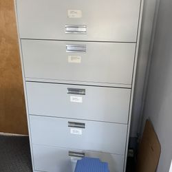 five drawers filing cabinet great condition 