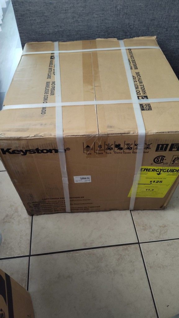Air Conditioner 14,500 BTU NEW