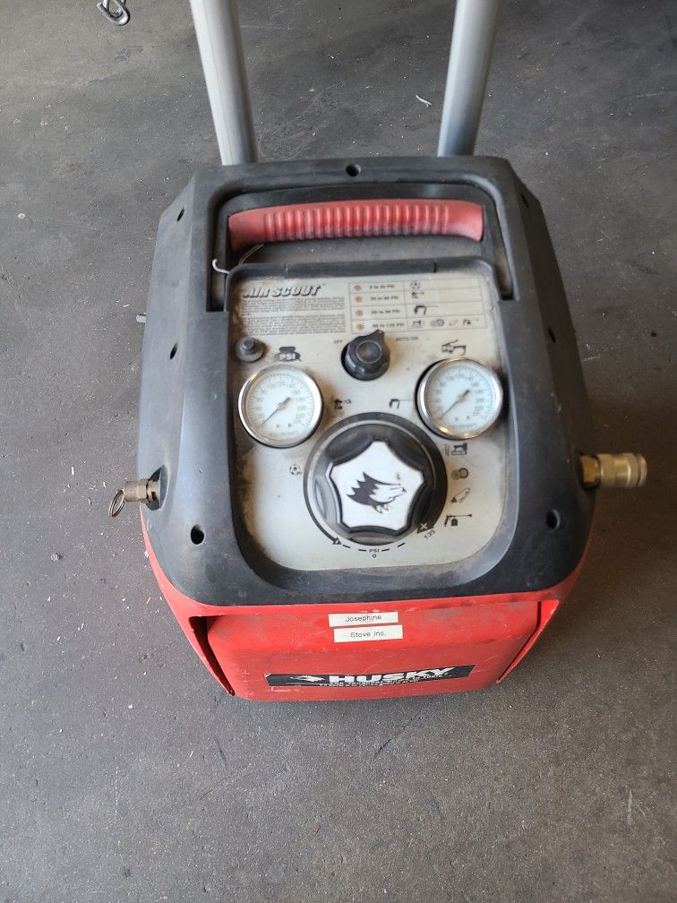 Husky 1.5 Gallon Air Compressor